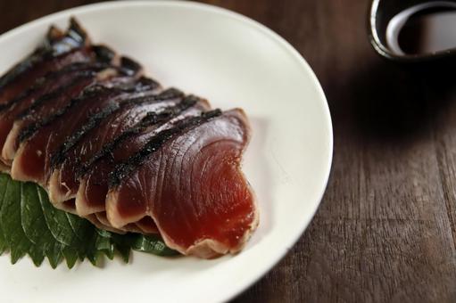 鰹のたたき盛り合わせ 鰹のたたき盛り合わせ 鰹,たたき,魚料理の写真素材