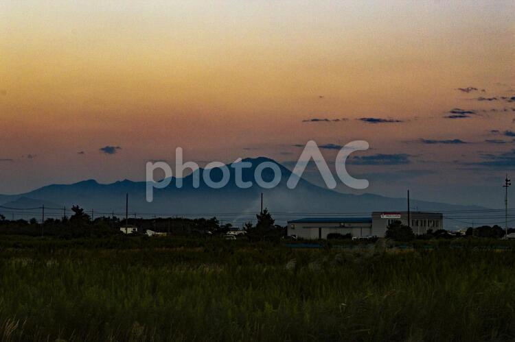 風景　夕焼けの大山 風景,夕焼け,大山の写真素材