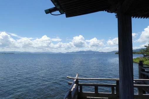 浮御堂と琵琶湖 浮御堂と琵琶湖 浮御堂,琵琶湖,滋賀県の写真素材