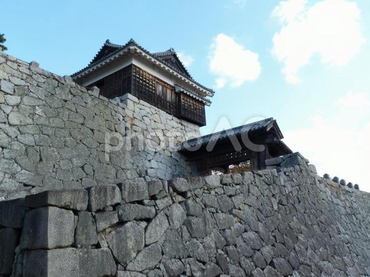 愛媛県、松山城の敷地内の景色、石垣 松山城,石垣,松山市の写真素材