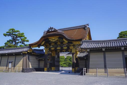 世界遺産 二条城の唐門と豪華な装飾 世界遺産 二条城の唐門と豪華な装飾 二条城,唐門,世界遺産の写真素材