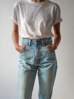 カジュアルな休日スタイル カジュアルな休日スタイルの写真