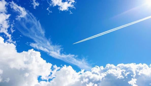 飛行機雲と青空 飛行機雲と青空の写真
