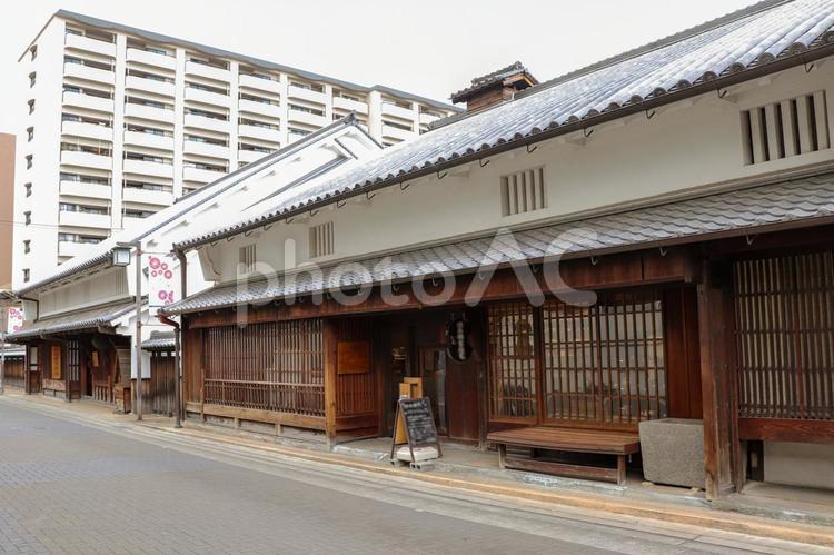 伊丹の風情ある町並み 伊丹,町並み,酒蔵の写真素材
