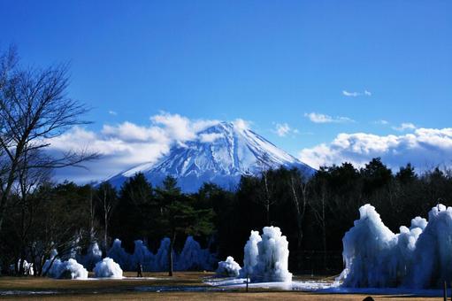富士山と青空と雪 富士山,雪,氷の写真素材
