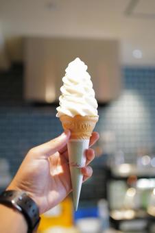 綺麗なソフトクリーム スイーツ,アイスクリーム,デザートの写真素材