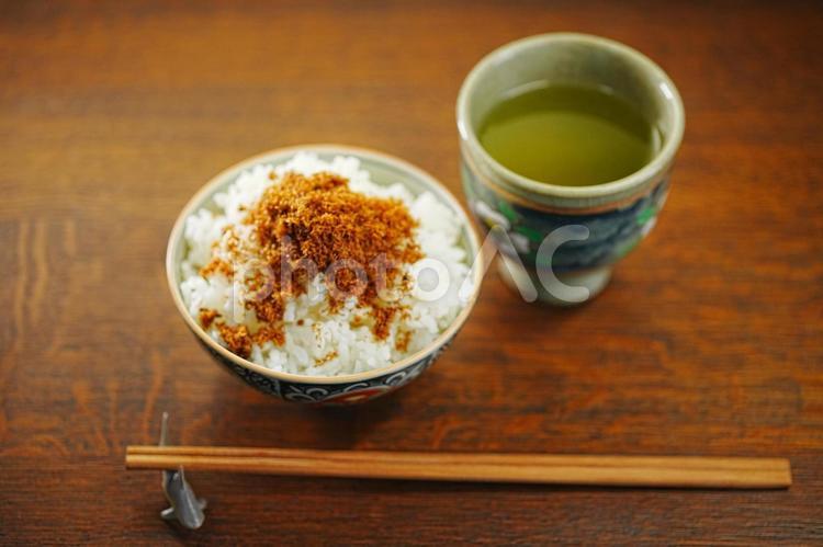 山椒風味の鰹のふりかけご飯 食事,食卓,朝ごはんの写真素材