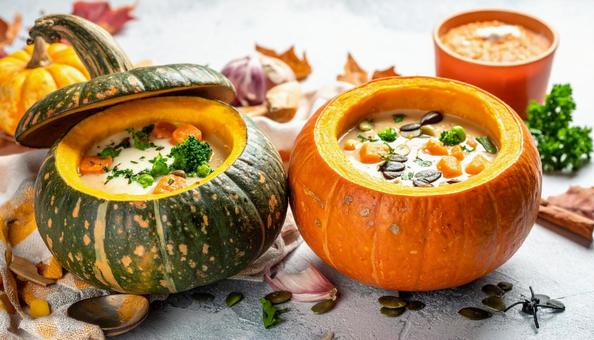 ハロウィン料理 かぼちゃの器のスープ ハロウィン料理 かぼちゃの器のスープの写真