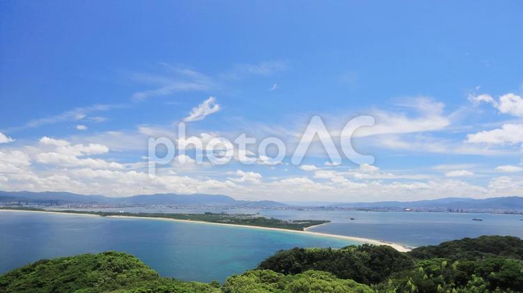 青い空と海と街並み（福岡市） 空,海,夏の写真素材