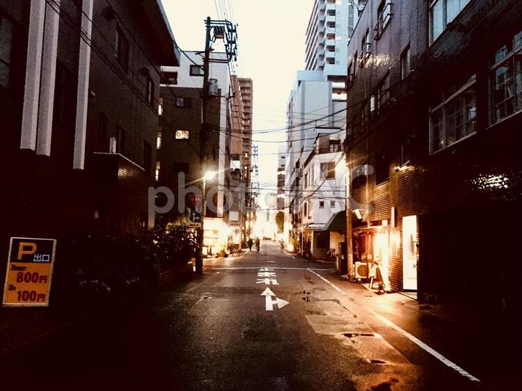 夕方の街 夕方,街,岡山の写真素材