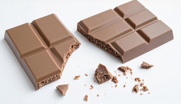 白い背景のチョコレート 白い背景のチョコレートの写真