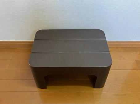 茶色い踏み台 茶色い踏み台 踏み台,茶色,ステップの写真素材