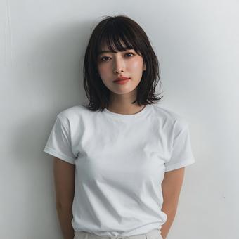 魅力的なカジュアルな日本人女性 魅力的なカジュアルな日本人女性の写真