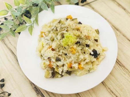 チーズリゾット(フィンガーライムのせ) チーズリゾット(フィンガーライムのせ)の写真