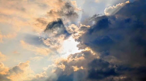 天空の光芒 空,素材,影の写真素材