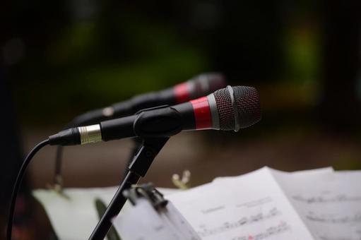 ボーカルマイク　野外（２） コンサート,ライブ,ボーカルの写真素材