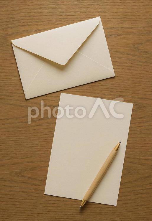 便箋と封筒とペン 便箋,封筒,手紙の写真素材