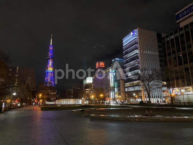 札幌市大通公園の夜景 札幌,大通公園,テレビ塔の写真素材