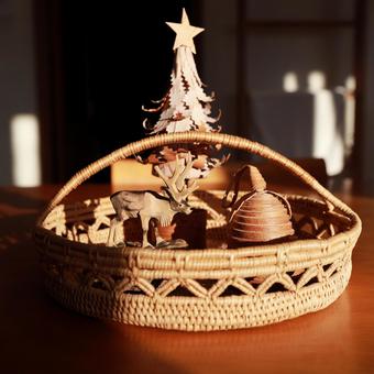 北欧アンティークで設えたクリスマス用飾り 白樺,北欧,アンティークの写真素材