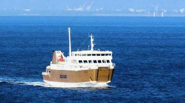 清水港から土肥港に向かう駿河湾フェリー 駿河湾フェリー,晩秋,ゴールドロードの写真素材