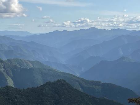 奈良 大台ケ原 美しい山並み 奈良 大台ケ原 美しい山並みの写真