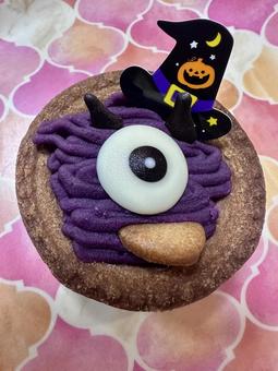 紫芋のモンブランタルト ハロウィン,モンブラン,紫芋の写真素材