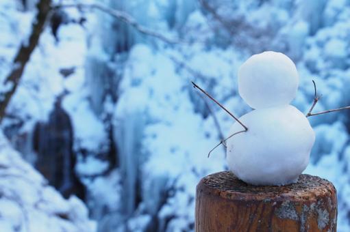 プチ雪だるま プチ雪だるま 雪だるま,スノーマン,雪の写真素材