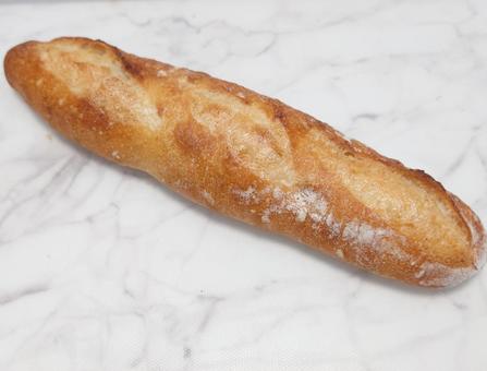 フランスパン 白背景 フランスパン 白背景の写真