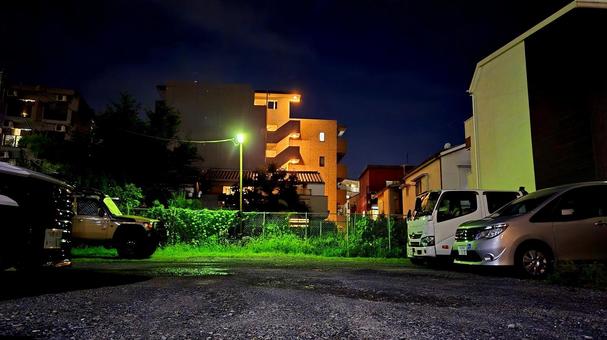 夜の駐車場 街並み,住宅地,道路の写真素材