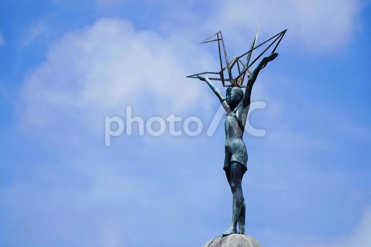広島平和記念公園　折り鶴の像 折り鶴の像,屋外,平和記念公園の写真素材