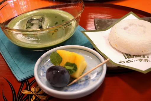 梅ヶ枝餅と抹茶のセット 梅ヶ枝餅と抹茶のセット 梅ヶ枝餅,抹茶,和菓子の写真素材