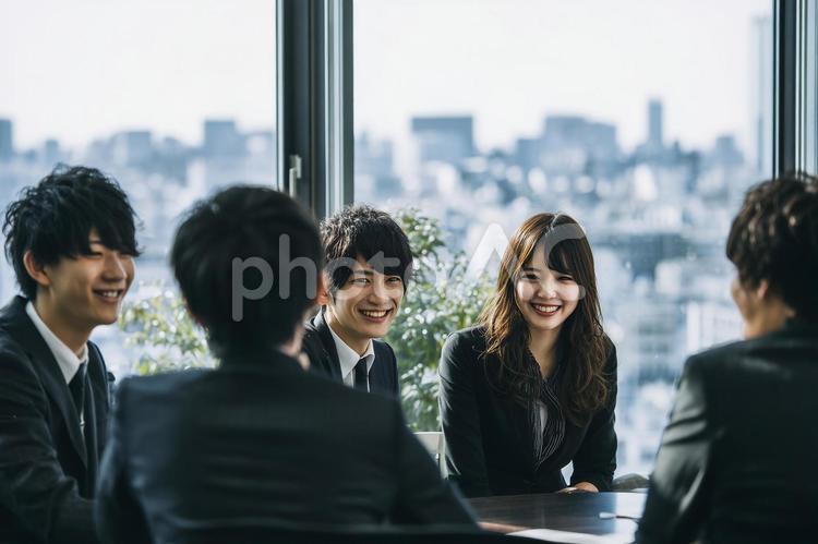 内定者懇親会、新入社員研修 内定者,懇親会,新入社員の写真素材