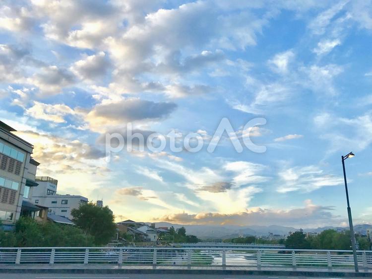 暮れなずむ古都の空 空,水域,夏の写真素材