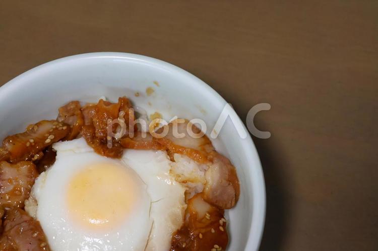 飲食店の今治名物焼き豚たまご飯 背景,焼き豚,たまご飯の写真素材