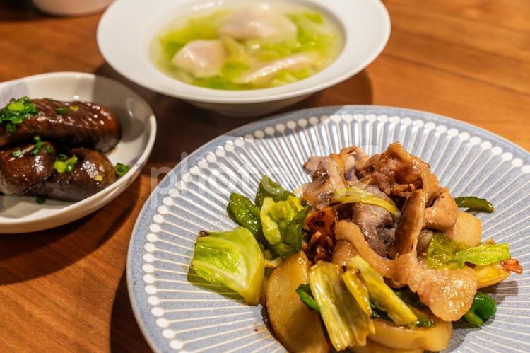野菜たっぷりの中華食卓 料理,食べ物,食事の写真素材
