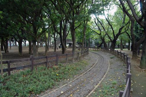 世田谷公園のSL広場のレール 世田谷公園のSL広場のレールの写真