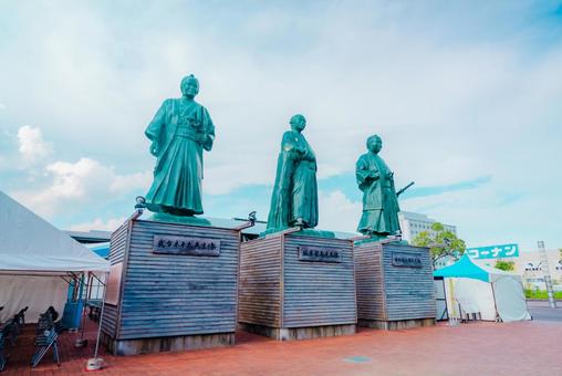 【高知】高知駅の坂本龍馬像 2025 【高知】高知駅の坂本龍馬像 2025の写真