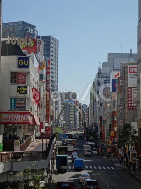 町田駅前の通り　さまざまな店やビル 町田,駅前,町田駅前の写真素材