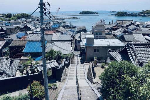 鞆の浦の町並み 鞆の浦の町並み 鞆の浦,海,坂の写真素材