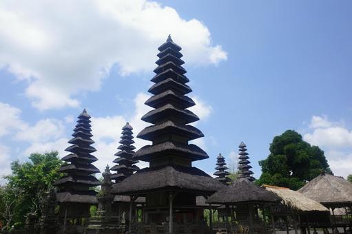 青い空と寺院 タナロット寺院,寺院,タナロットの写真素材