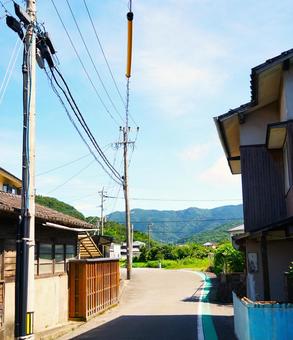 夏の田舎の下町風情 夏の田舎の下町風情 下町,木造家屋,路地の写真素材