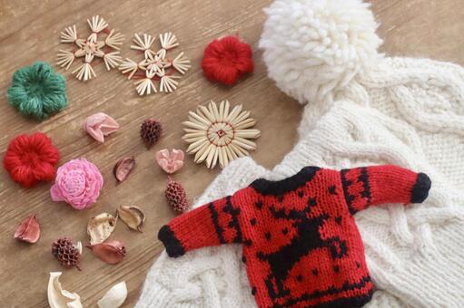 ニット小物とオーナメントXmasイメージ クリスマス,冬,12月の写真素材
