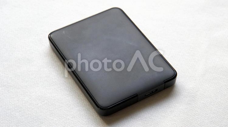 ポータブルの黒い外付けハードディスク ハードディスク,外付け,外付けハードディスクの写真素材