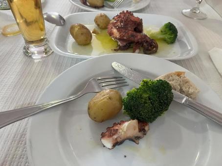 ポルボ・ア・ラガレイロ（タコ料理） ポルボ・ア・ラガレイロ,タコ,料理の写真素材
