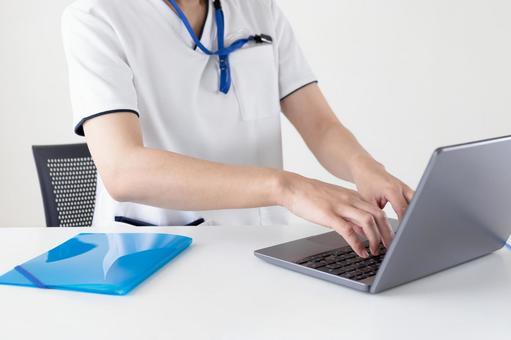 Medical staff and hospitals inputting to a personal computer, hospital, clinic, web consultation, JPG