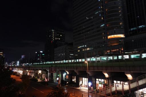 夜の秋葉原駅 秋葉原駅,秋葉原,駅の写真素材