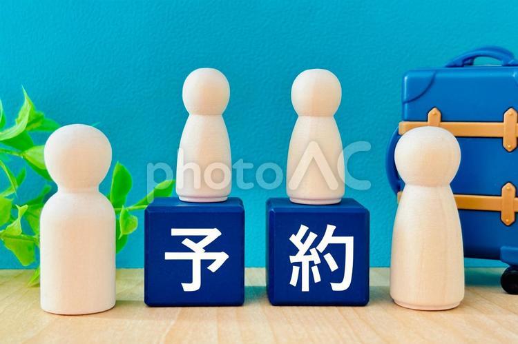 旅行の予約をする 予約,時間,ブッキングの写真素材