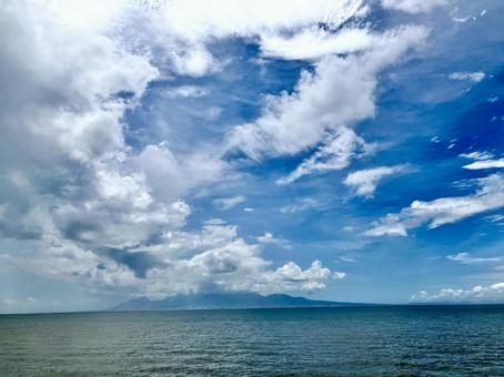 海と青空と島原 海と青空と島原 空,入道雲,夏空の写真素材