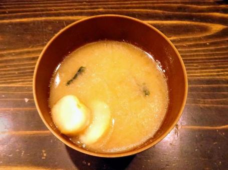 お麩の味噌汁 お麩の味噌汁の写真