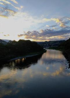 相模川 川面の夕景 相模川 川面の夕景 川,川面,夕景の写真素材